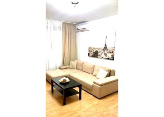 Drumul Taberei, Favorit, confort 1,